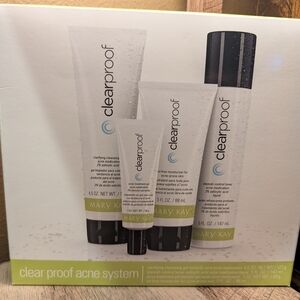 Mary Kay Clear Proof Acne System - White and Black